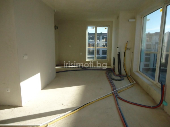 Тристаен апартамент в София, Студентски град - 141 кв.м за 1055 €/кв.м - Снимка #1