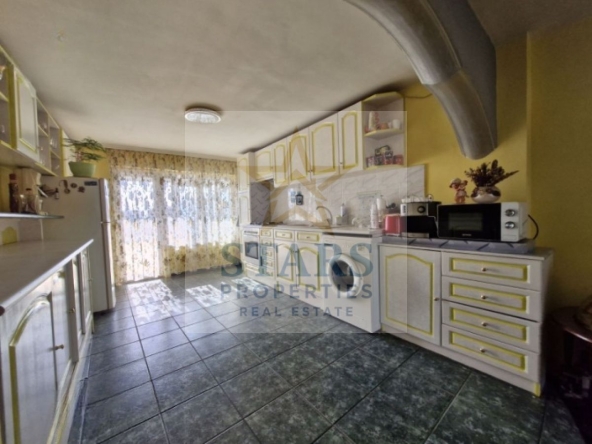 Многостаен апартамент в Варна, Гръцка махала - 148 кв.м за 1031 €/кв.м - Снимка #1