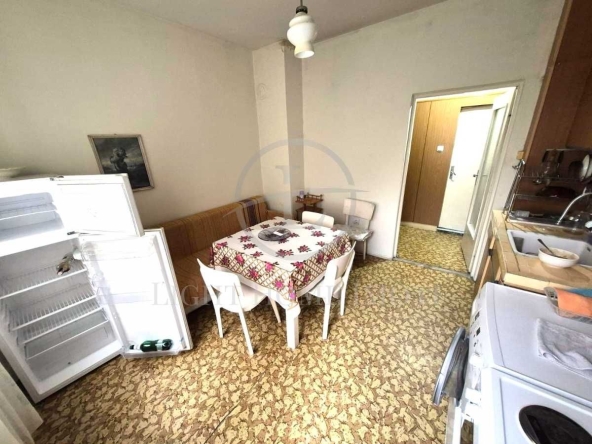 Тристаен апартамент в Пловдив, Кючук Париж - 86 кв.м за 795 €/кв.м - Снимка #1