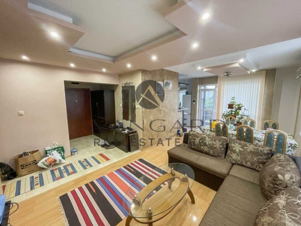 Тристаен апартамент в Пловдив, Кючук Париж - 115 кв.м за 976 €/кв.м - Снимка #1