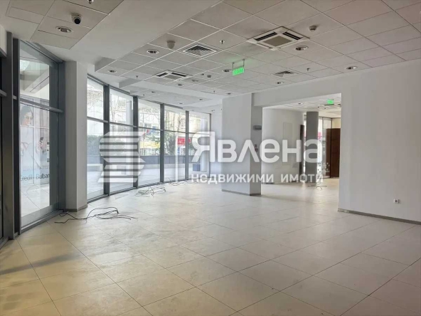 Дава се под наем Офис в София, Център - 320 кв.м за 5425.89 € - Снимка #1