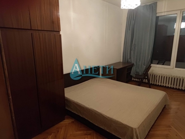 Дава се под наем Тристаен апартамент в София, Лозенец - 95 кв.м за 440 € - Снимка #1