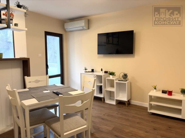 Дава се под наем Етаж от къща в Велико Търново, Варуша - 52 кв.м за 373.83 € - Снимка #1