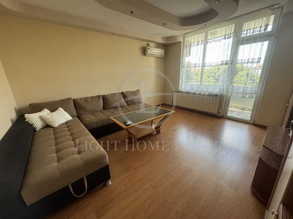 Тристаен апартамент в Пловдив, Център - 76 кв.м за 1644 €/кв.м - Снимка #1