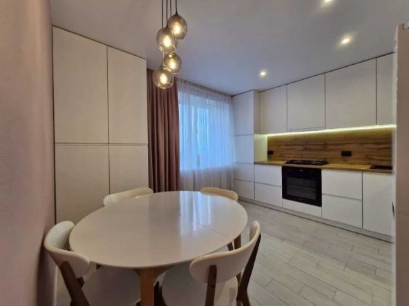 Дава се под наем Двустаен апартамент в София, Зона Б-18 - 65 кв.м за 433.5 € - Снимка #1