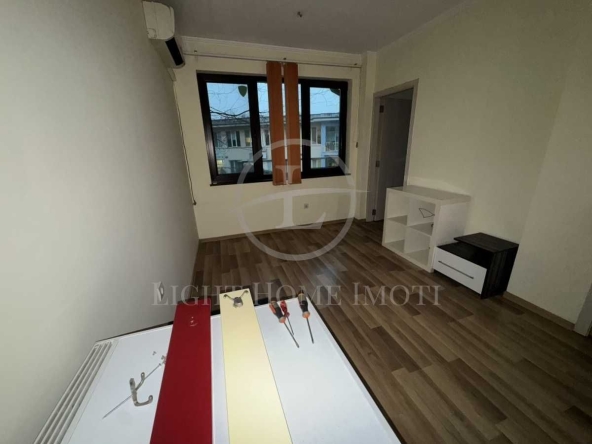 Двустаен апартамент в Пловдив, Център - 38 кв.м за 1503 €/кв.м - Снимка #1