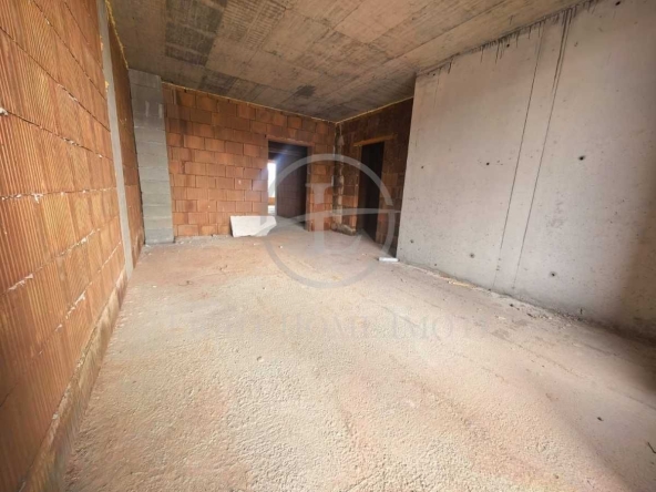 Двустаен апартамент в Пловдив, Христо Смирненски - 42 кв.м за 758 €/кв.м - Снимка #1