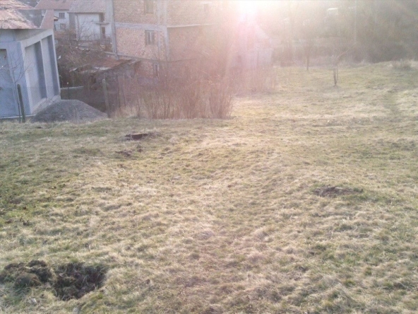 Парцел в с. Дивотино, Област Перник - 600 кв.м за 11 €/кв.м - Снимка #1