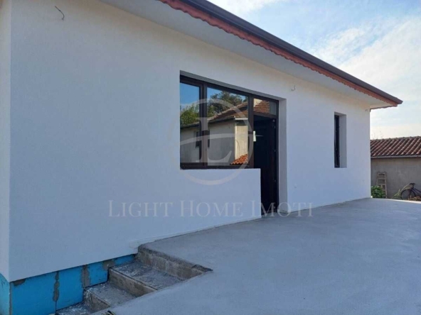 Къща в с. Костиево, Област Пловдив - 130 кв.м за 648 €/кв.м - Снимка #1