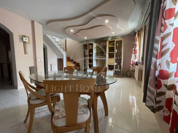 Мезонет в Пловдив, Кършияка - 162 кв.м за 1309 €/кв.м - Снимка #1