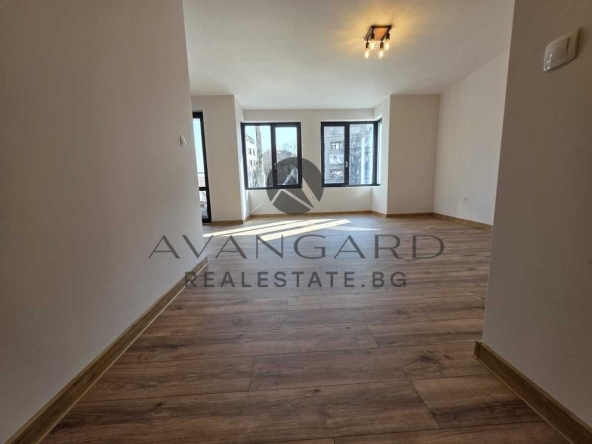 Тристаен апартамент в Пловдив, Кършияка - 97 кв.м за 1236 €/кв.м - Снимка #1