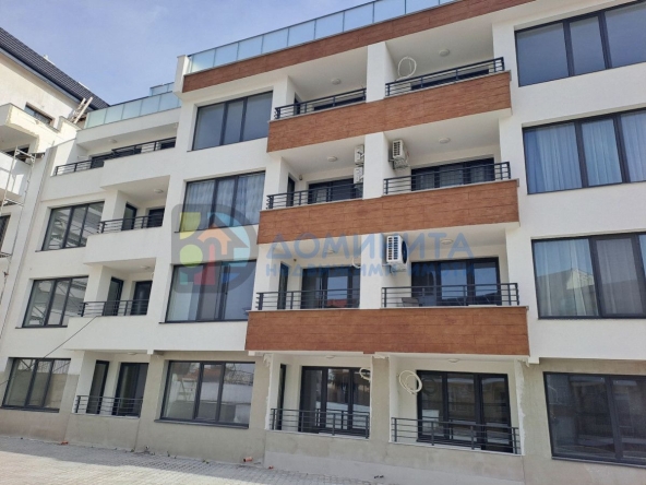 Двустаен апартамент в Царево - 87 кв.м за 580 €/кв.м - Снимка #1