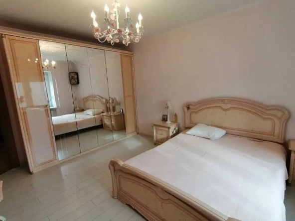 Дава се под наем Двустаен апартамент в София, Зона Б-18 - 55 кв.м за 612 € - Снимка #1