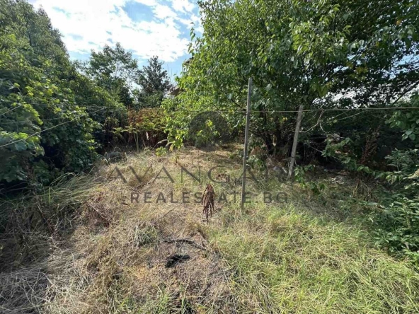 Парцел в Пловдив, Прослав - 543 кв.м за 268 €/кв.м - Снимка #1