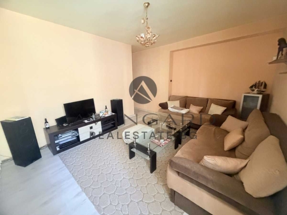 Тристаен апартамент в Пловдив, Център - 115 кв.м за 1153 €/кв.м - Снимка #1