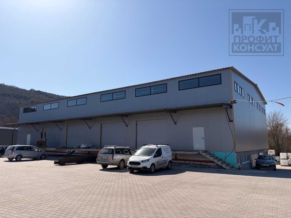 Дава се под наем Склад в Велико Търново, Промишлена зона - Юг - 850 кв.м за 3191.58 € - Снимка #1