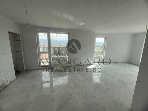 Тристаен апартамент в Пловдив, Прослав - 185 кв.м за 450 €/кв.м - Снимка #1