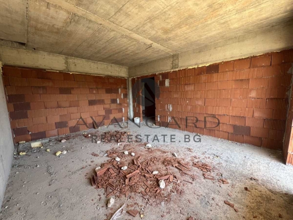 Тристаен апартамент в Пловдив, Кючук Париж - 125 кв.м за 493 €/кв.м - Снимка #1