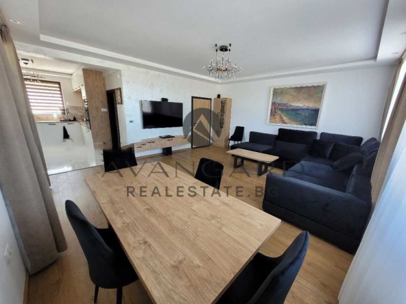 Къща в с. Марково, Област Пловдив - 400 кв.м за 1084 €/кв.м - Снимка #1