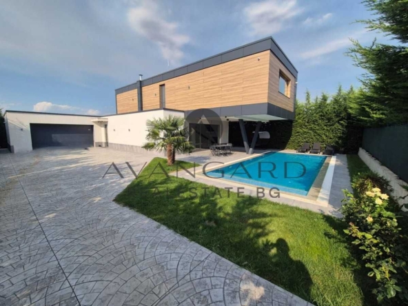 Къща в с. Марково, Област Пловдив - 365 кв.м за 1251 €/кв.м - Снимка #1