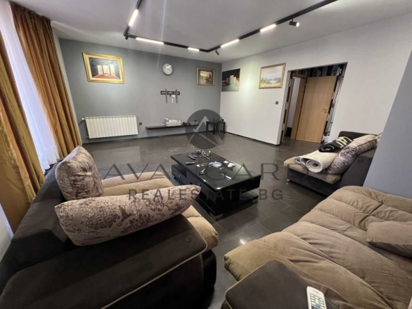 Четиристаен апартамент в Пловдив, Кършияка - 153 кв.м за 1530 €/кв.м - Снимка #1