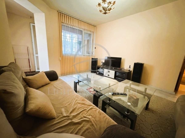 Тристаен апартамент в Пловдив, Каменица 1 - 102 кв.м за 1275 €/кв.м - Снимка #1