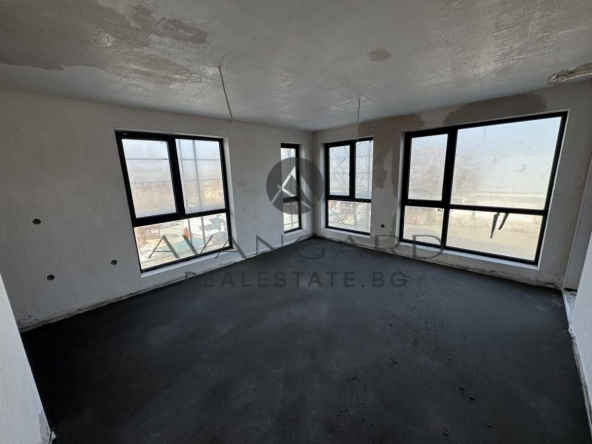 Тристаен апартамент в Пловдив, Кършияка - 113 кв.м за 805 €/кв.м - Снимка #1