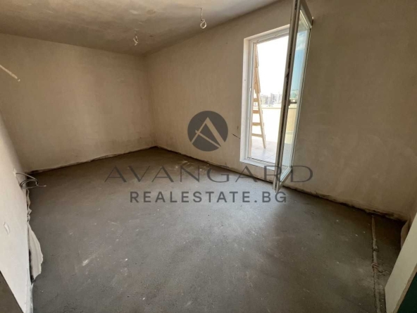 Тристаен апартамент в Пловдив, Остромила - 125 кв.м за 520 €/кв.м - Снимка #1