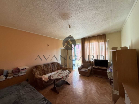 Двустаен апартамент в Пловдив, Център - 75 кв.м за 1190 €/кв.м - Снимка #1