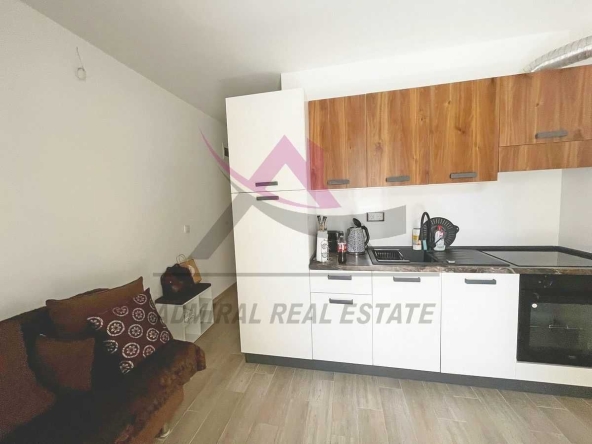 Дава се под наем Двустаен апартамент в Варна, Гранд Мол Варна - 42 кв.м за 468.69 € - Снимка #1