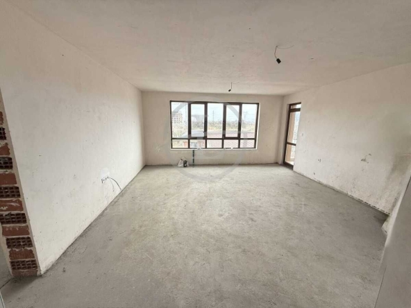 Тристаен апартамент в Пловдив, Остромила - 120 кв.м за 759 €/кв.м - Снимка #1