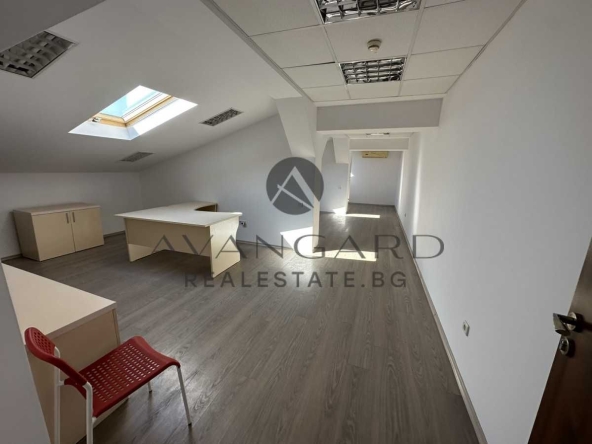 Офис в Пловдив, Център - 213 кв.м за 510 €/кв.м - Снимка #1