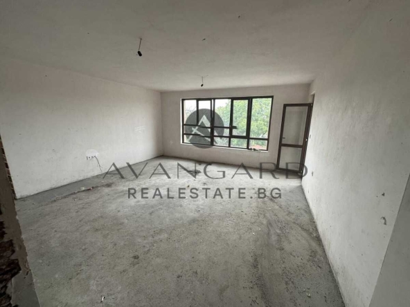 Тристаен апартамент в Пловдив, Остромила - 122 кв.м за 732 €/кв.м - Снимка #1