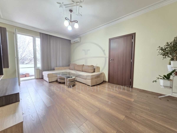 Тристаен апартамент в Пловдив, Център - 95 кв.м за 1369 €/кв.м - Снимка #1