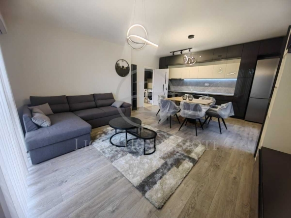 Двустаен апартамент в Пловдив, Христо Смирненски - 98 кв.м за 1028 €/кв.м - Снимка #1
