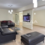 Многостаен апартамент в София, Медицинска академия - 165 кв.м за 2164 €/кв.м - Снимка #1