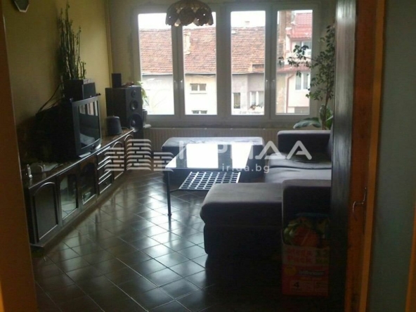 Тристаен апартамент в София, Център - 88 кв.м за 1507 €/кв.м - Снимка #1