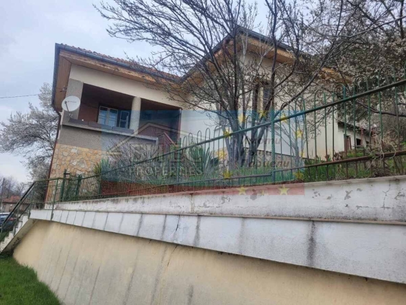 Къща в с. Филиповци, Област Перник - 75 кв.м за 442 €/кв.м - Снимка #1