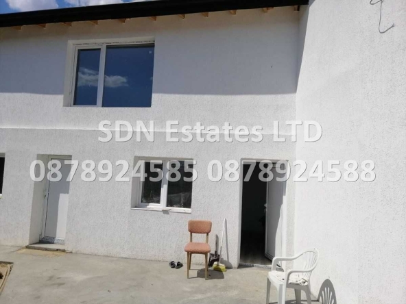 Къща в Казанлък - 250 кв.м за 714 €/кв.м - Снимка #1