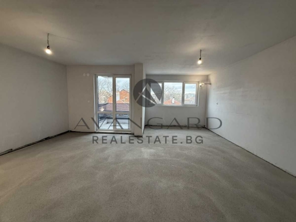 Тристаен апартамент в Пловдив, Кючук Париж - 125 кв.м за 918 €/кв.м - Снимка #1