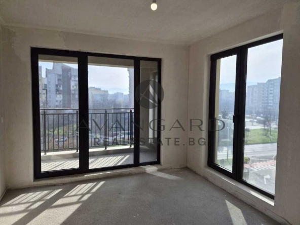 Двустаен апартамент в Пловдив, Тракия - 74 кв.м за 884 €/кв.м - Снимка #1