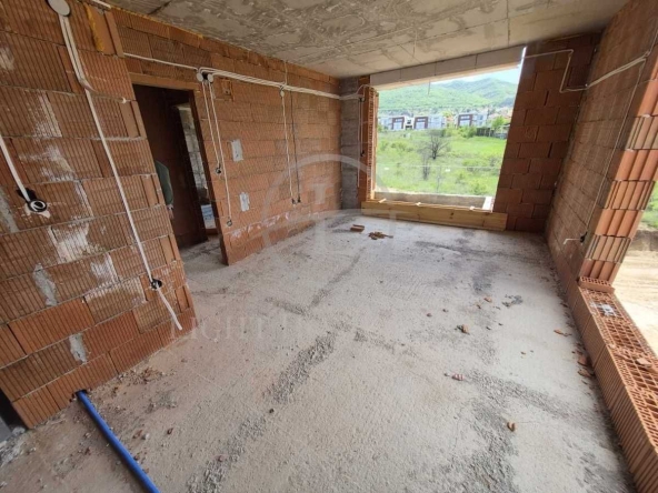 Двустаен апартамент в с. Марково, Област Пловдив - 68 кв.м за 630 €/кв.м - Снимка #1