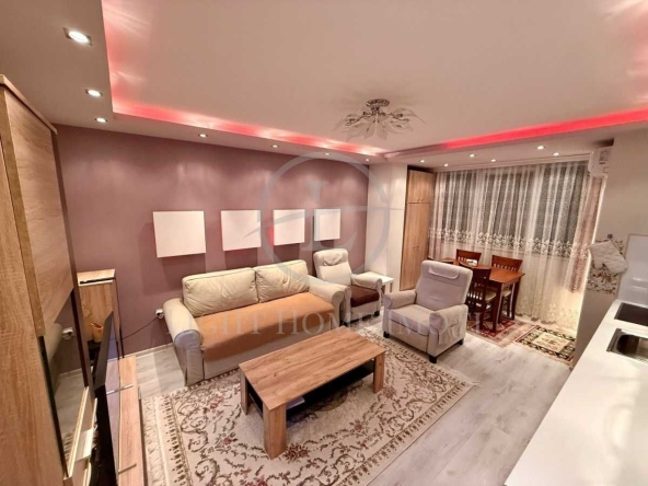 Тристаен апартамент в Пловдив, Център - 73 кв.м за 1354 €/кв.м - Снимка #1
