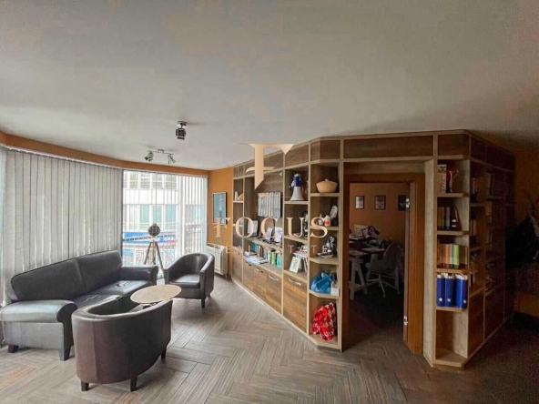 Двустаен апартамент в Пловдив, Център - 70 кв.м за 2358 €/кв.м - Снимка #1