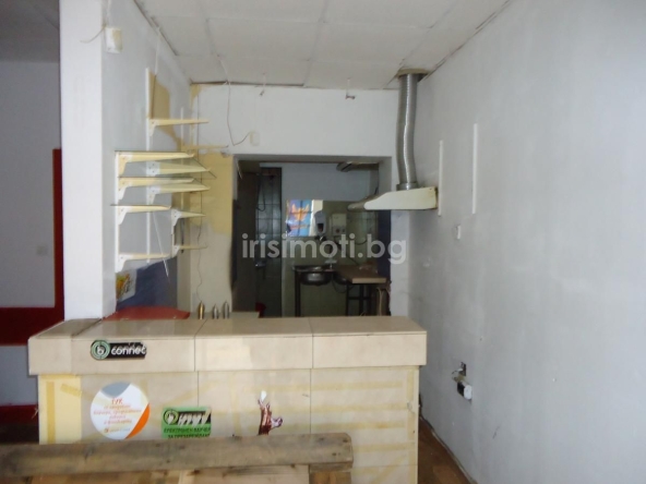 Дава се под наем Магазин в София, Център - 16 кв.м за 248.88 € - Снимка #1