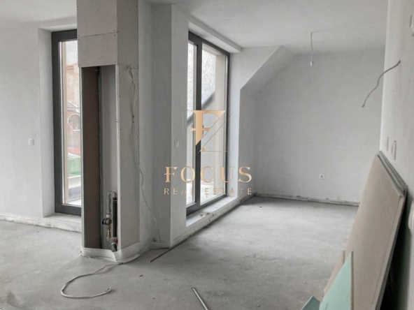 Тристаен апартамент в Пловдив, Кършияка - 191 кв.м за 2063 €/кв.м - Снимка #1