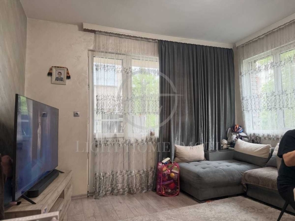 Етаж от къща в Пловдив, Кючук Париж - 130 кв.м за 981 €/кв.м - Снимка #1