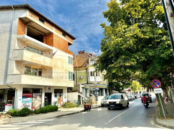 Многостаен апартамент в Свиленград - 240 кв.м за 223 €/кв.м - Снимка #1