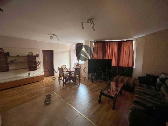 Двустаен апартамент в Пловдив, Кючук Париж - 81 кв.м за 2050 €/кв.м - Снимка #1