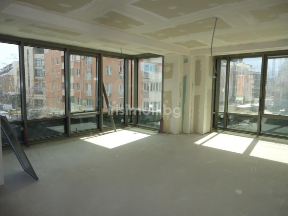 Тристаен апартамент в София, Манастирски ливади - 131 кв.м за 2500 €/кв.м - Снимка #1